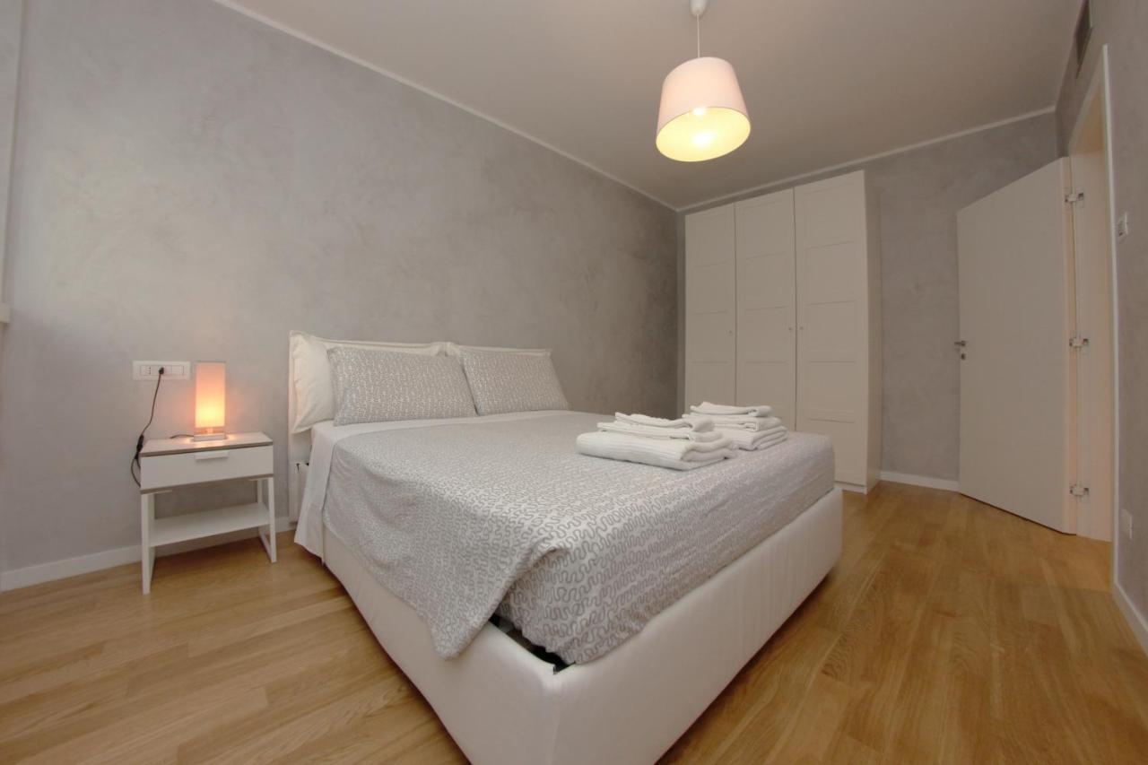 Be Apartments Brembo Milánó Szoba fotó